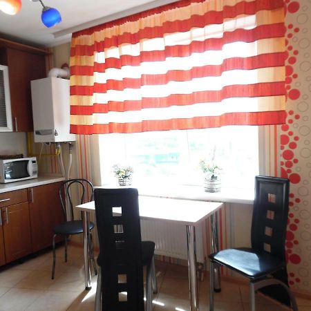 Заречанская 57/1 Khmel'nyts'kyy Exterior foto